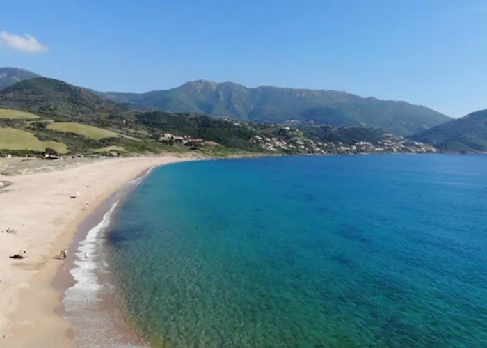 Demi A 150m De La Avec Vue Sur *